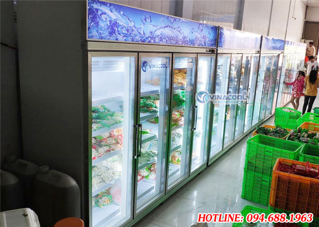 tủ trưng bày thực phẩm siêu thị