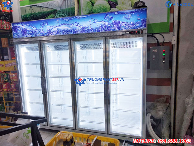 tủ đông trưng bày 4 cánh kính SLD-2400FSW