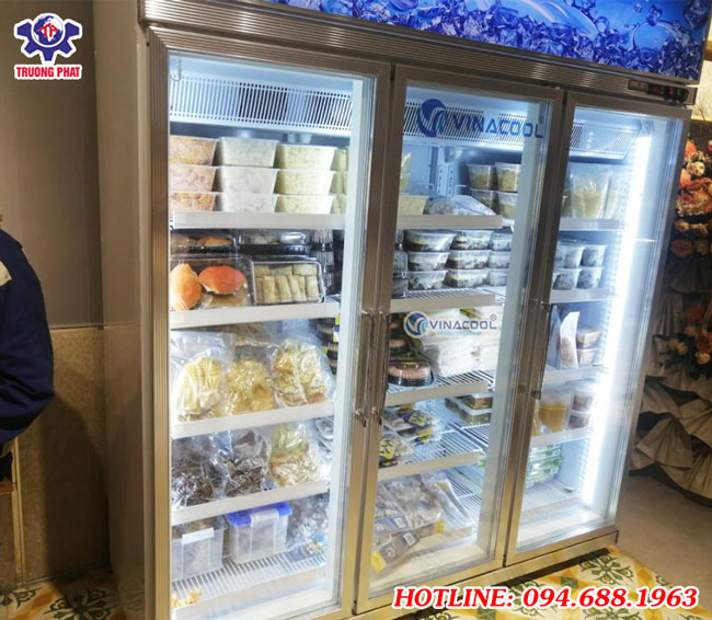 tủ đông đứng 3 cánh kính